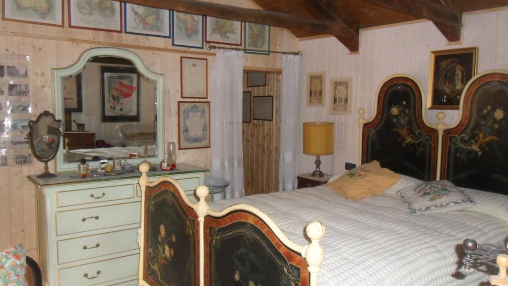 La Vieille Maison Biselli 탕드 객실 사진